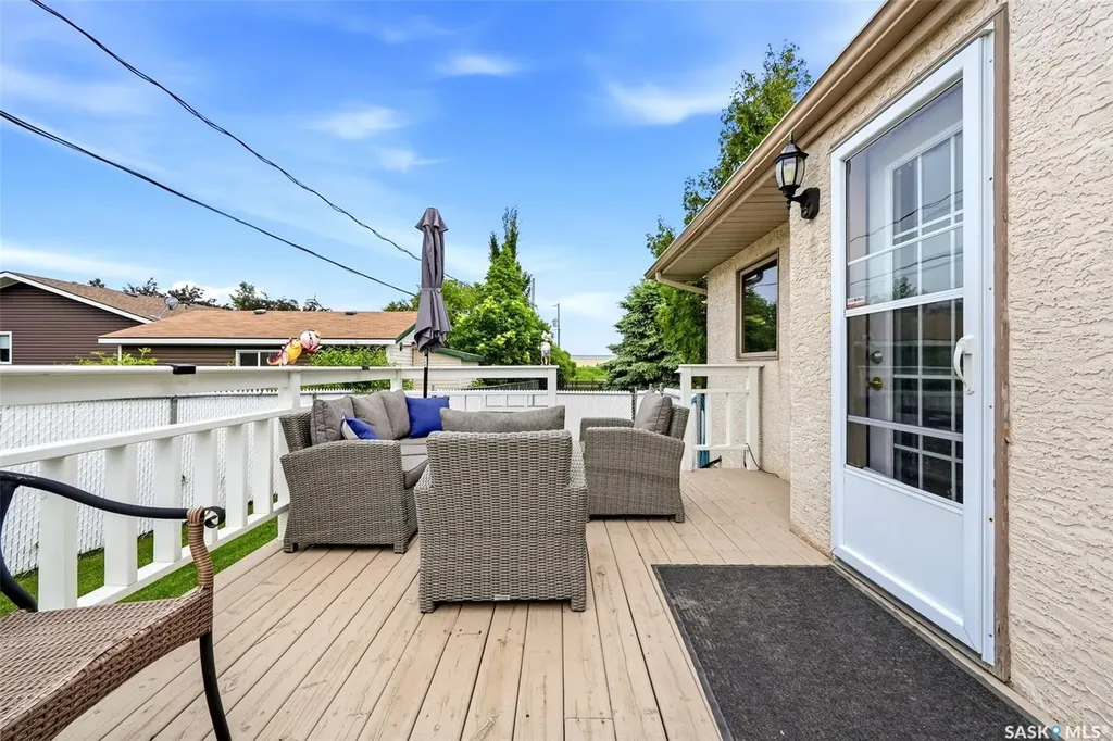 105 Courtside Crescent Pilot Butte SK S0G 3Z0
