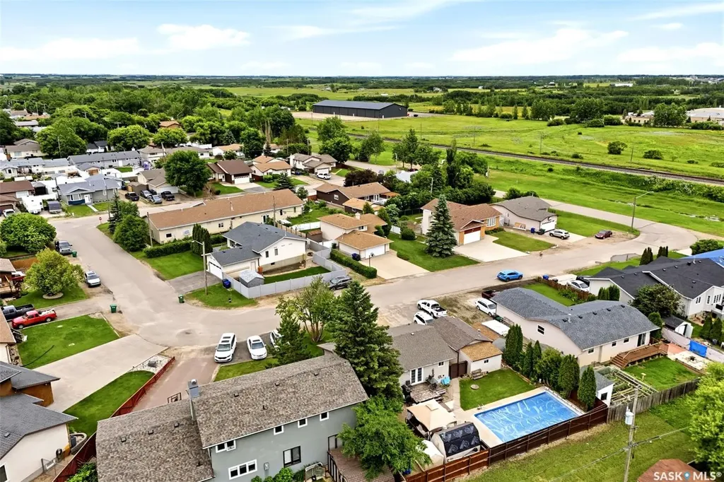 105 Courtside Crescent Pilot Butte SK S0G 3Z0