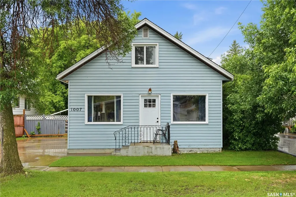 1007 4th Street Rosthern SK S0K 3R0