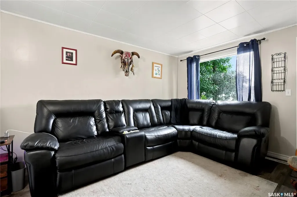 1007 4th Street Rosthern SK S0K 3R0