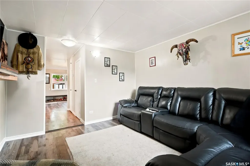 1007 4th Street Rosthern SK S0K 3R0
