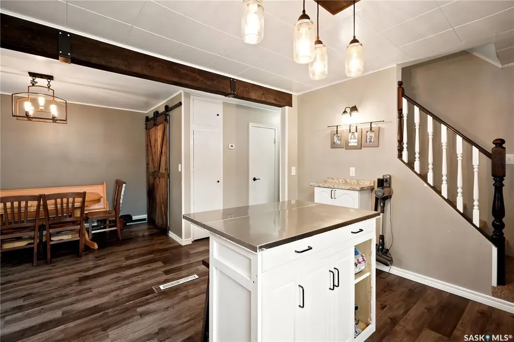 1007 4th Street Rosthern SK S0K 3R0