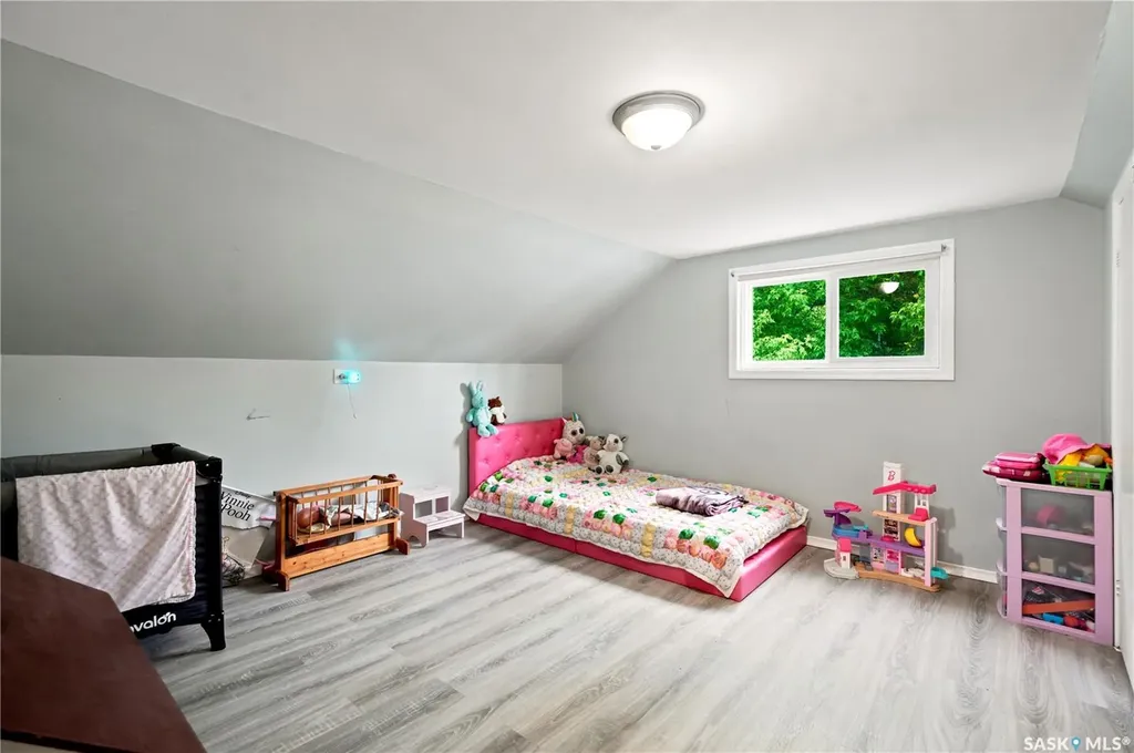 1007 4th Street Rosthern SK S0K 3R0