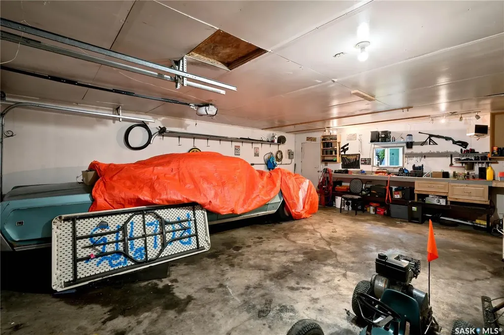 1007 4th Street Rosthern SK S0K 3R0
