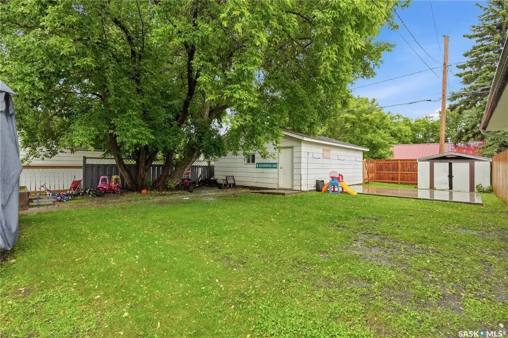 1007 4th Street Rosthern SK S0K 3R0