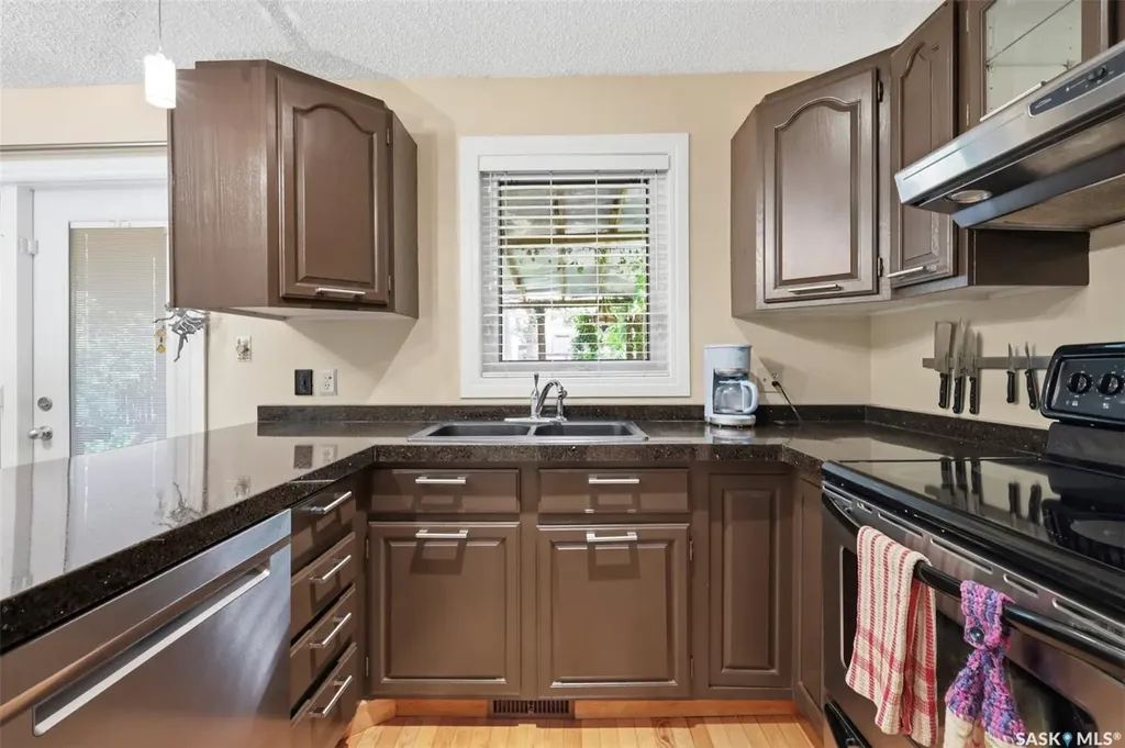 233 Kellins Place Saskatoon SK S7N 2X5