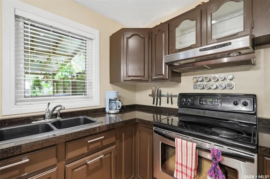233 Kellins Place Saskatoon SK S7N 2X5