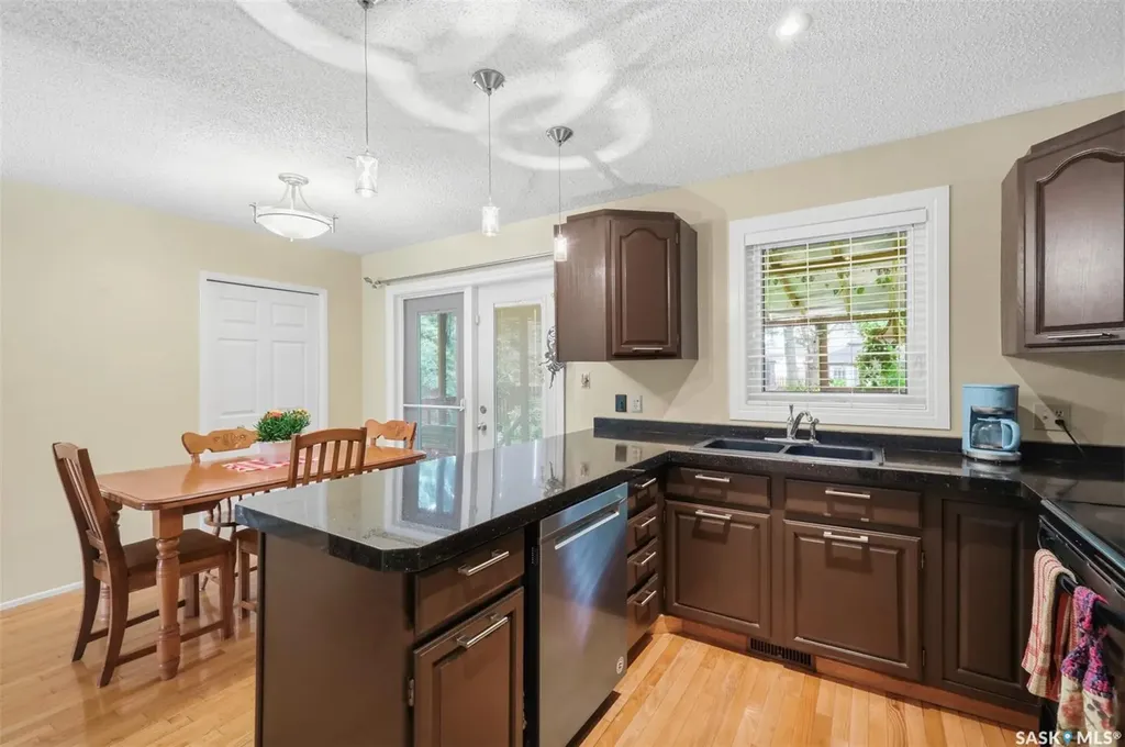 233 Kellins Place Saskatoon SK S7N 2X5