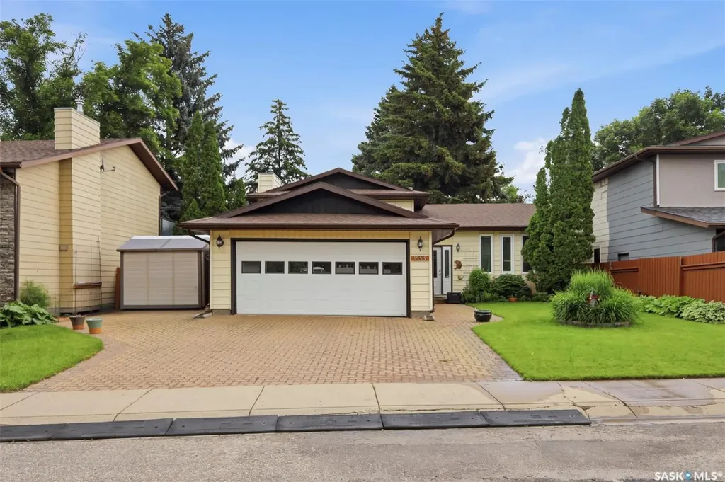 233 Kellins Place Saskatoon SK S7N 2X5