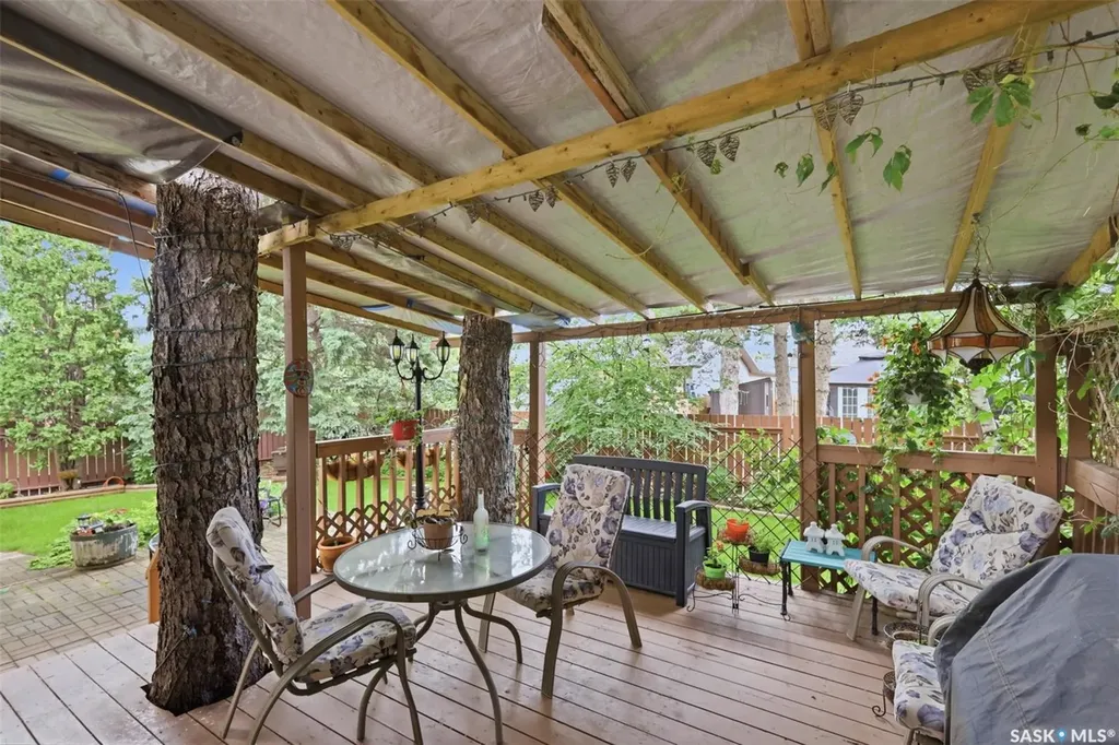 233 Kellins Place Saskatoon SK S7N 2X5
