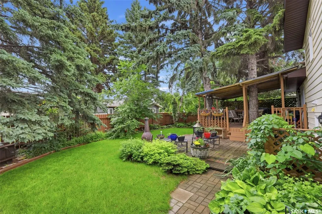 233 Kellins Place Saskatoon SK S7N 2X5