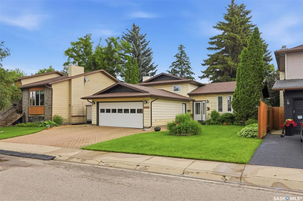 233 Kellins Place Saskatoon SK S7N 2X5