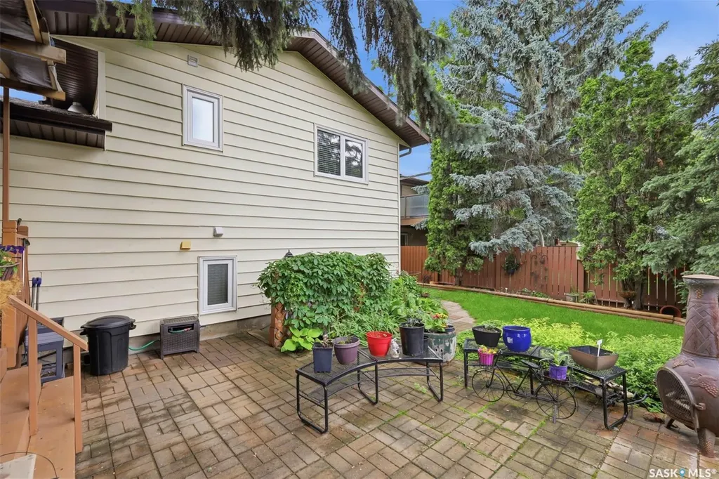 233 Kellins Place Saskatoon SK S7N 2X5
