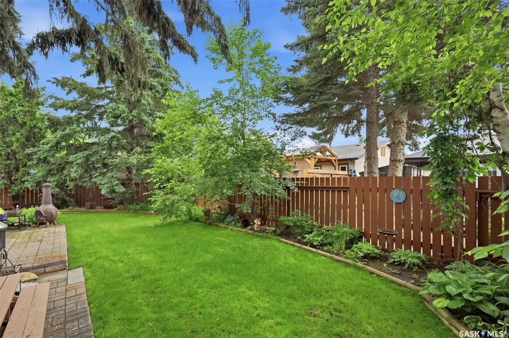233 Kellins Place Saskatoon SK S7N 2X5