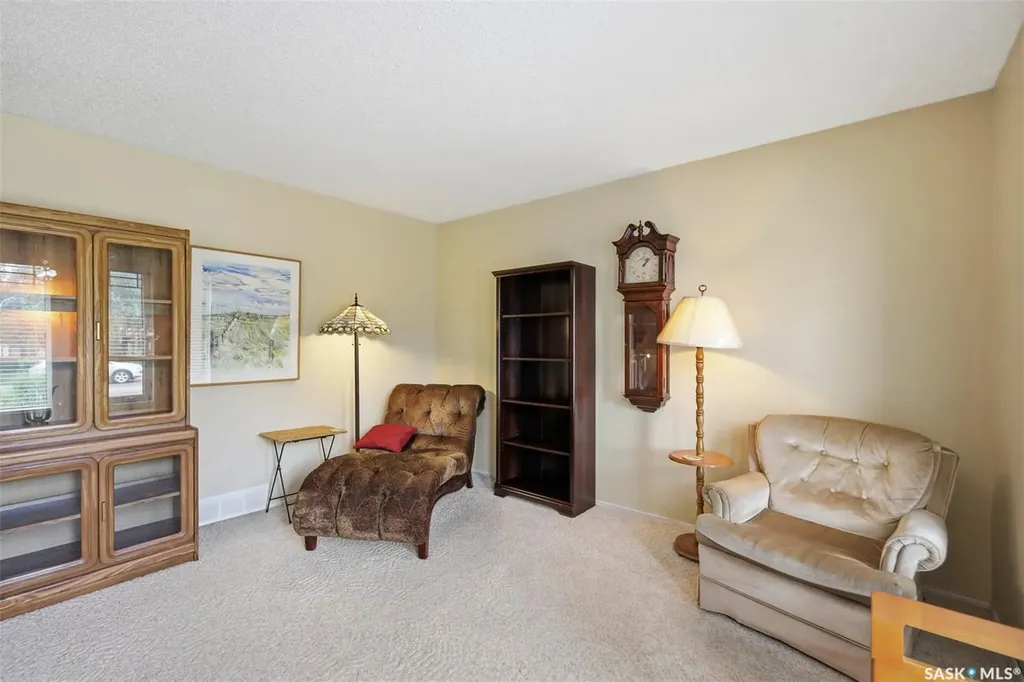 233 Kellins Place Saskatoon SK S7N 2X5