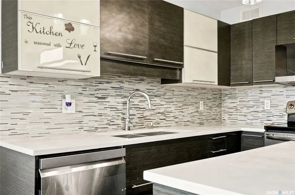 410 Ledingham Way Saskatoon SK S7V 0C4