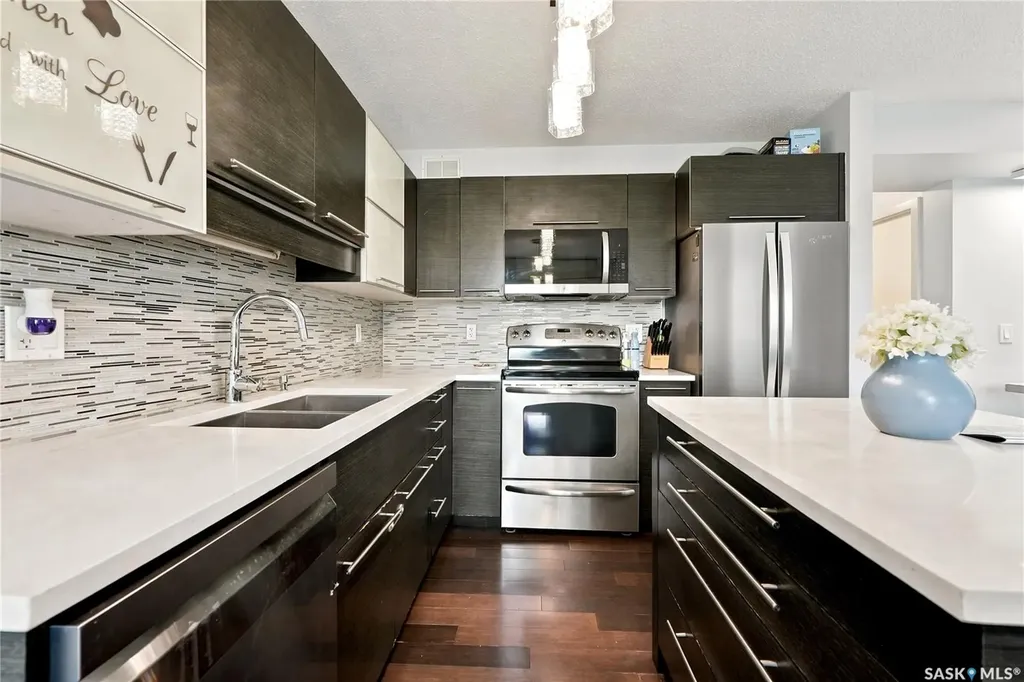 410 Ledingham Way Saskatoon SK S7V 0C4