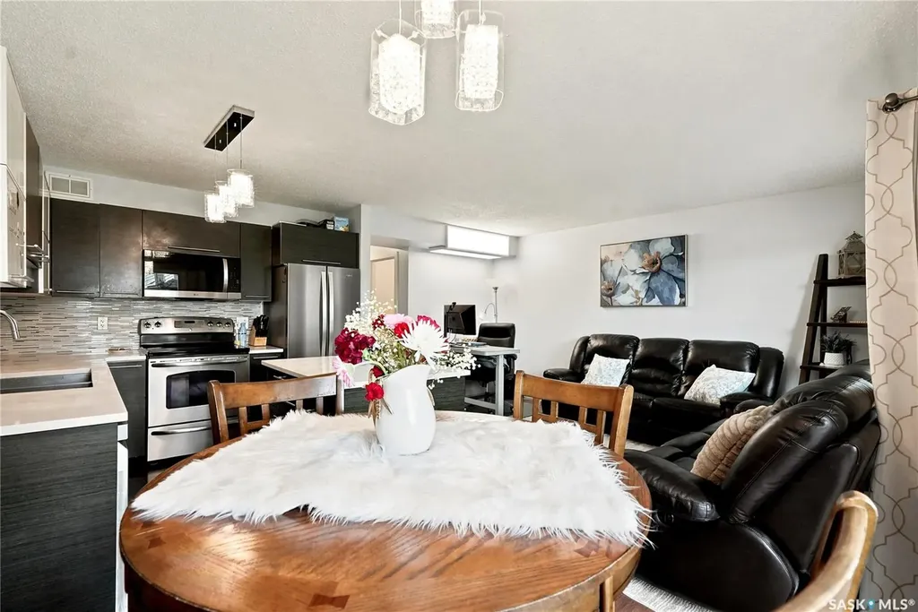 410 Ledingham Way Saskatoon SK S7V 0C4