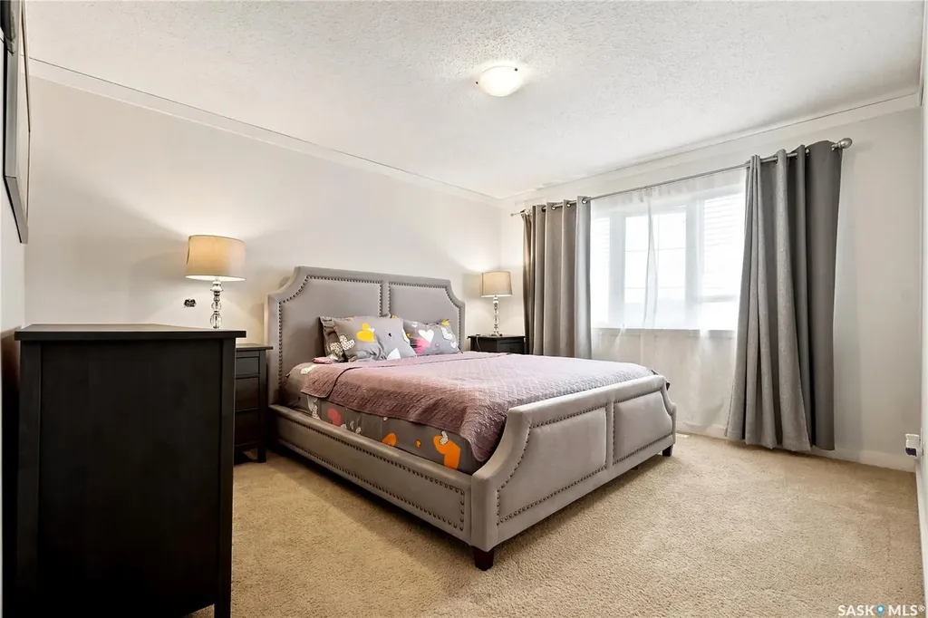 410 Ledingham Way Saskatoon SK S7V 0C4