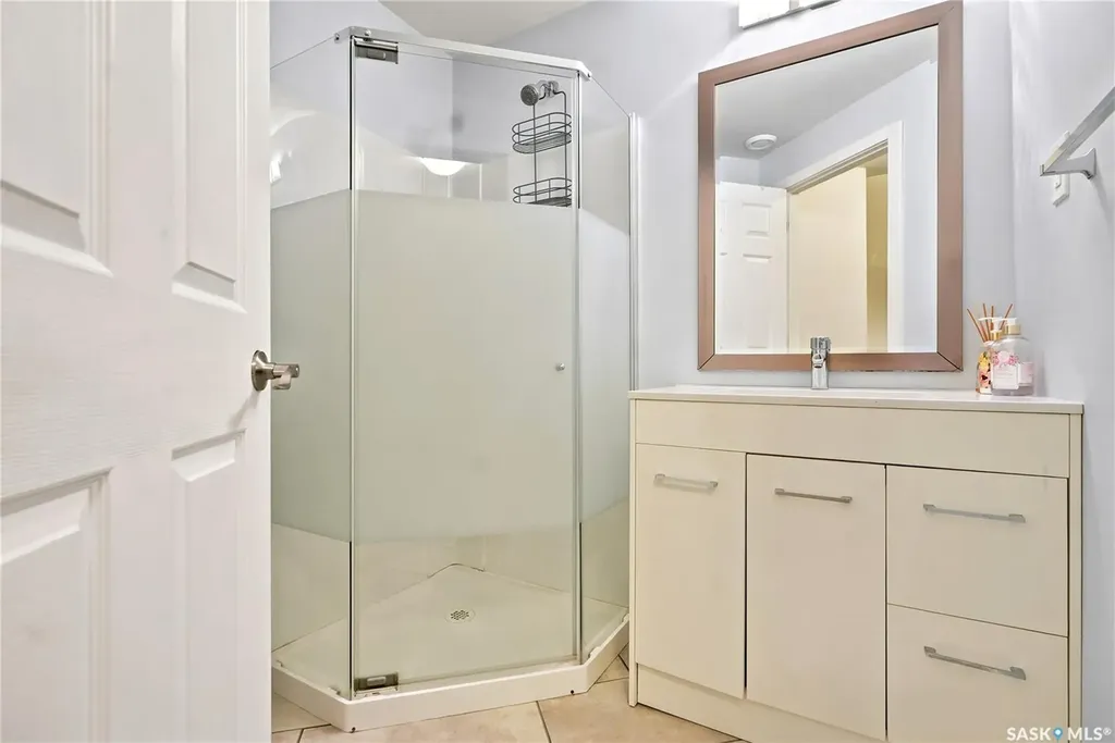 410 Ledingham Way Saskatoon SK S7V 0C4