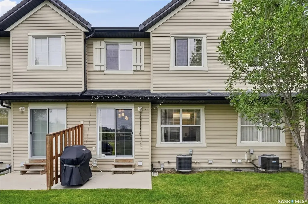 410 Ledingham Way Saskatoon SK S7V 0C4