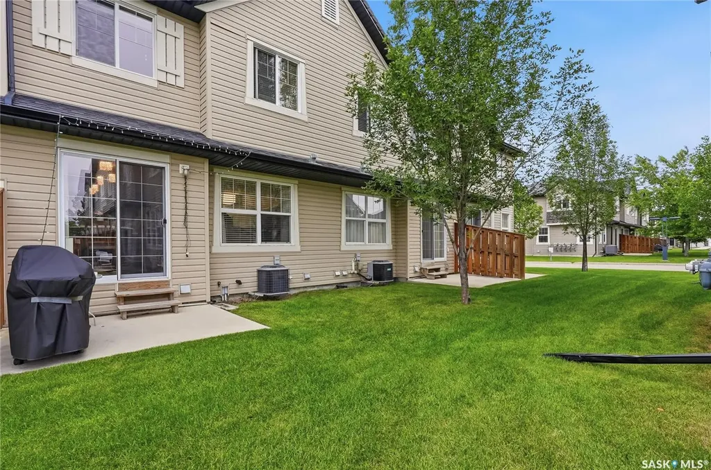 410 Ledingham Way Saskatoon SK S7V 0C4
