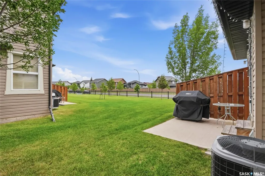 410 Ledingham Way Saskatoon SK S7V 0C4