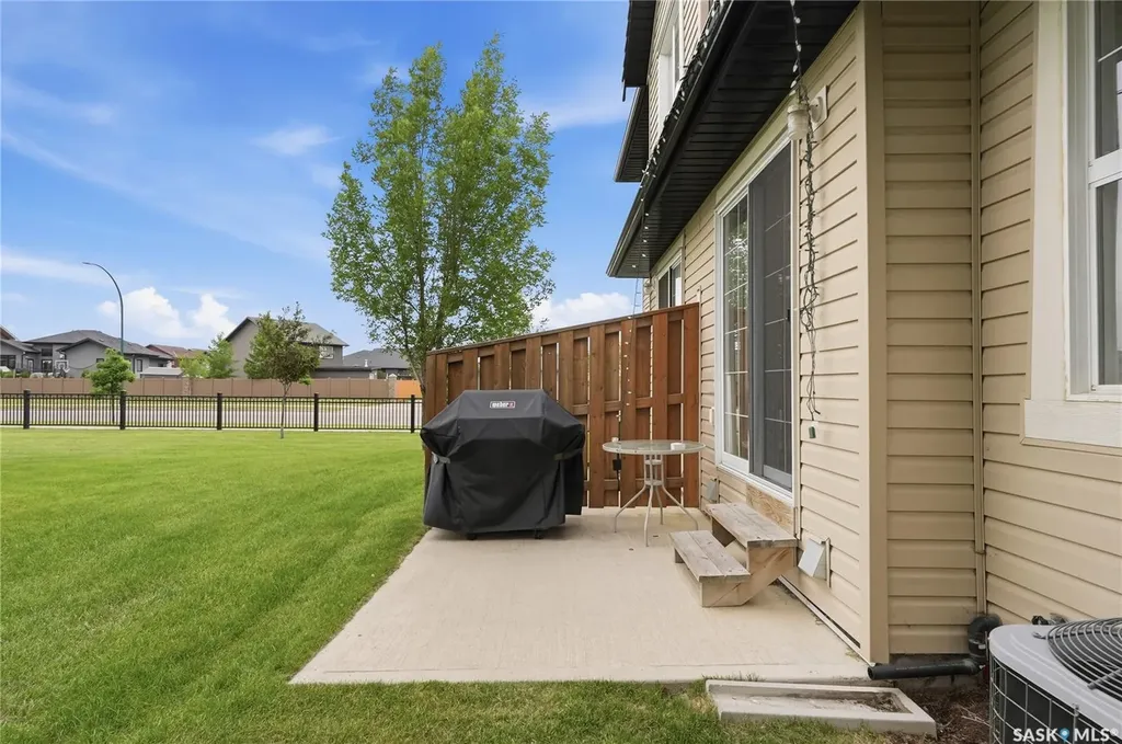 410 Ledingham Way Saskatoon SK S7V 0C4
