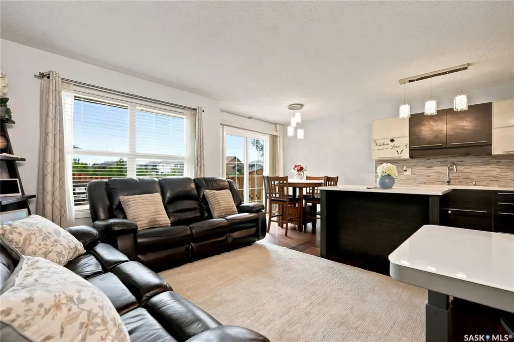 410 Ledingham Way Saskatoon SK S7V 0C4