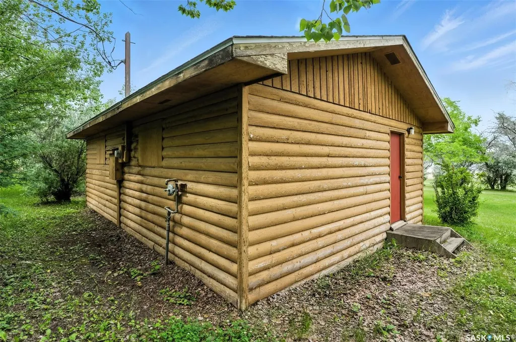 602-620 Lake Avenue Manitou Beach SK S0K 4T1