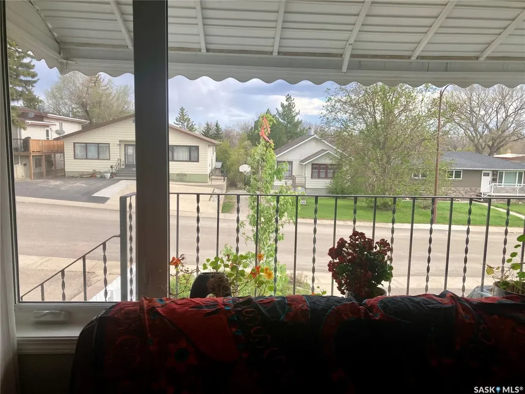 1187 Ashley Drive Swift Current SK S9H 1N4