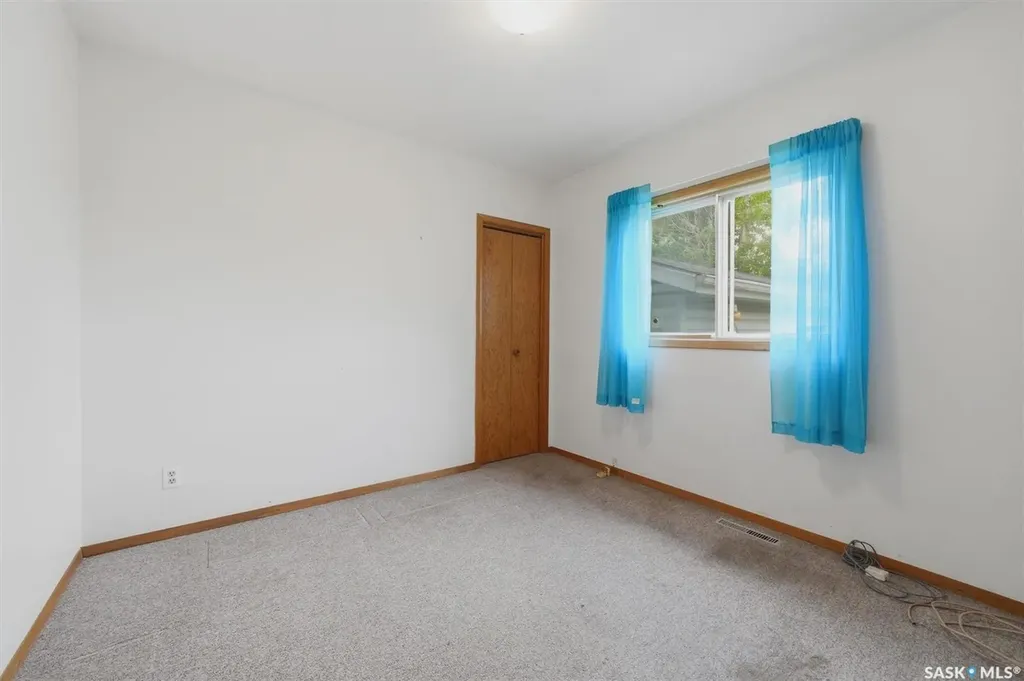 99 Howell Avenue Saskatoon SK S7L 3S9