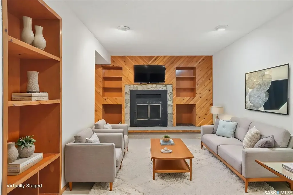 99 Howell Avenue Saskatoon SK S7L 3S9