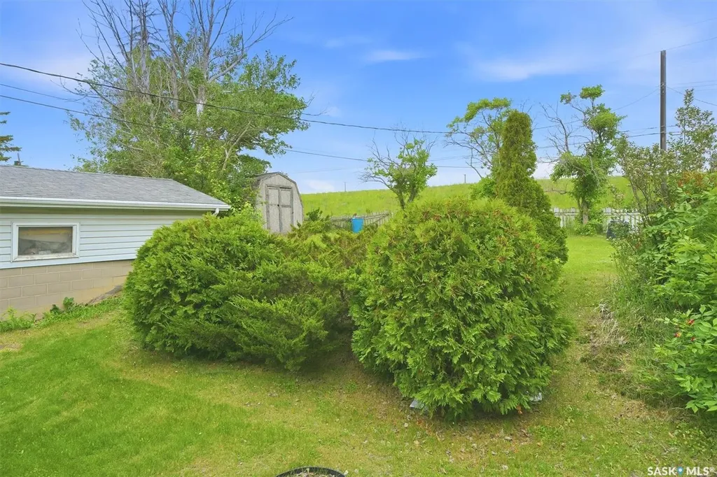 99 Howell Avenue Saskatoon SK S7L 3S9