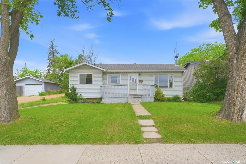 99 Howell Avenue Saskatoon SK S7L 3S9