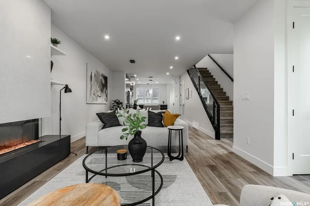 1139 13th Street E Saskatoon SK S7H 0B8