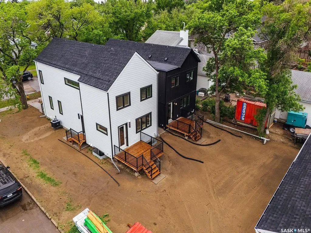 1139 13th Street E Saskatoon SK S7H 0B8