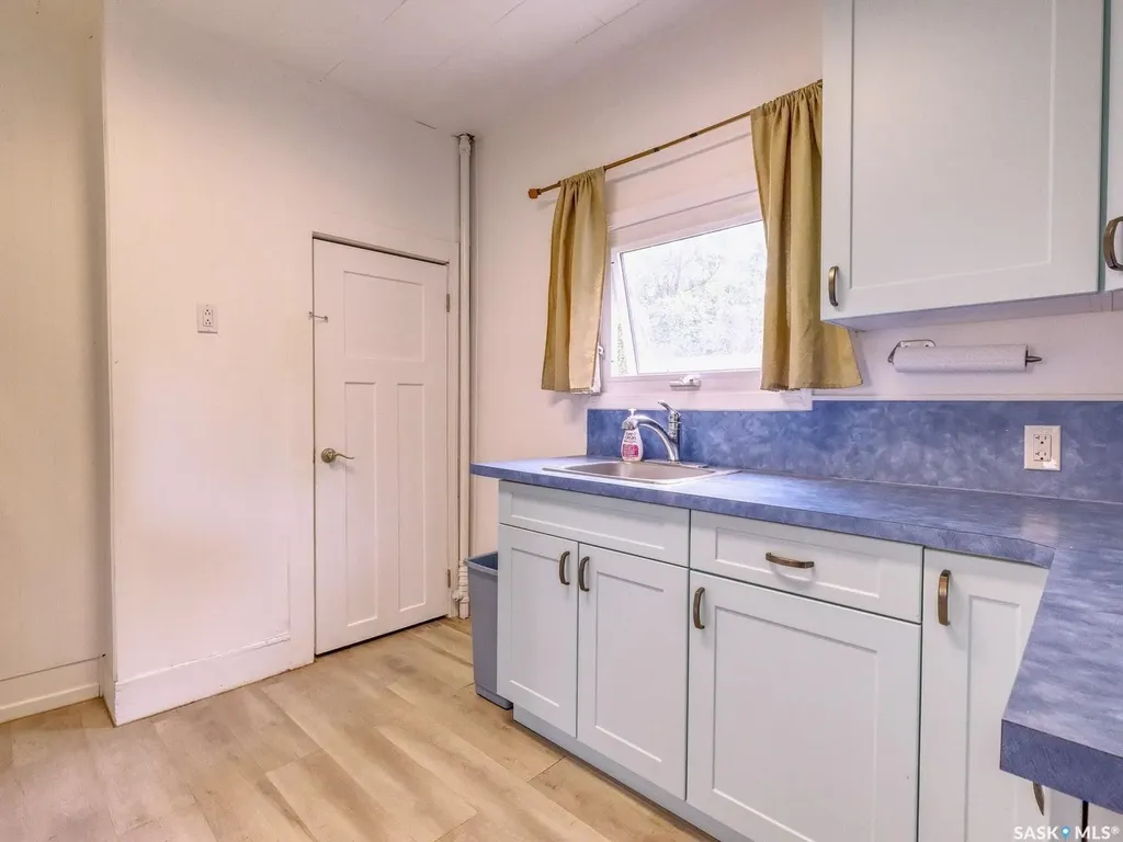205 6th Avenue W Rosetown SK S0L 2V0