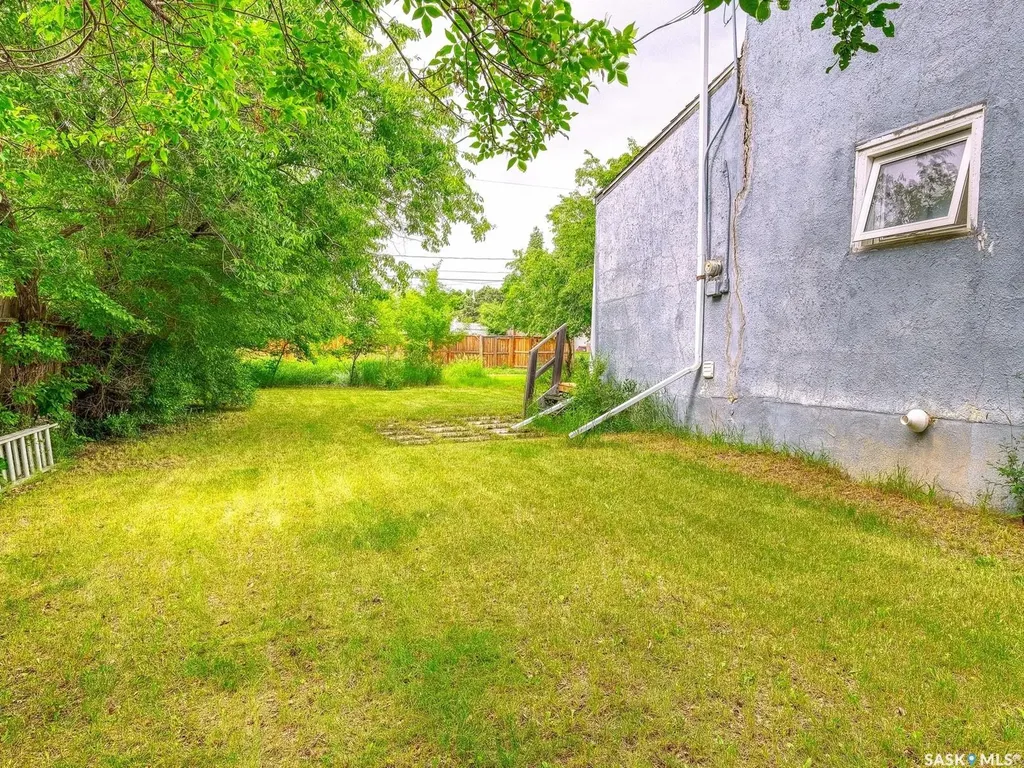 205 6th Avenue W Rosetown SK S0L 2V0
