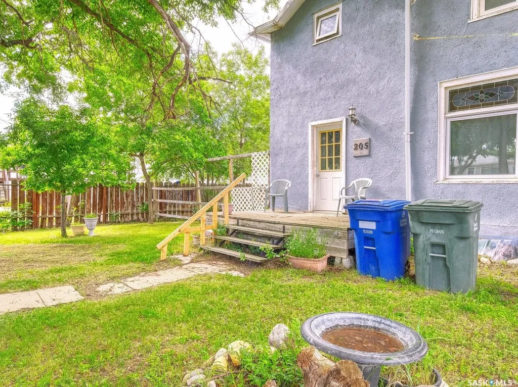 205 6th Avenue W Rosetown SK S0L 2V0