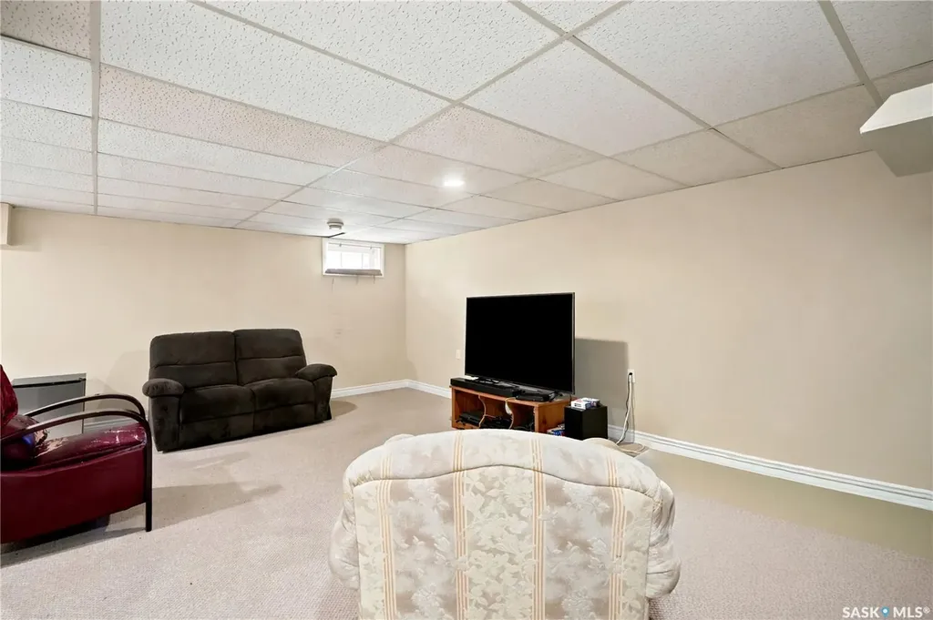 428 St John Street Regina SK S4R 1R3