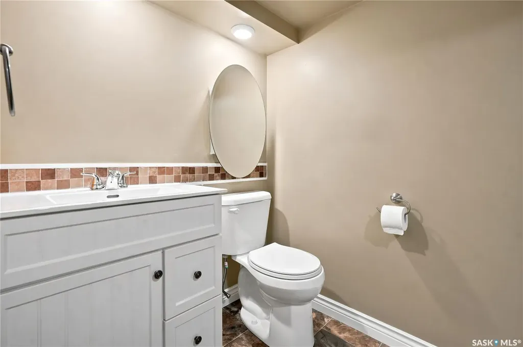 428 St John Street Regina SK S4R 1R3