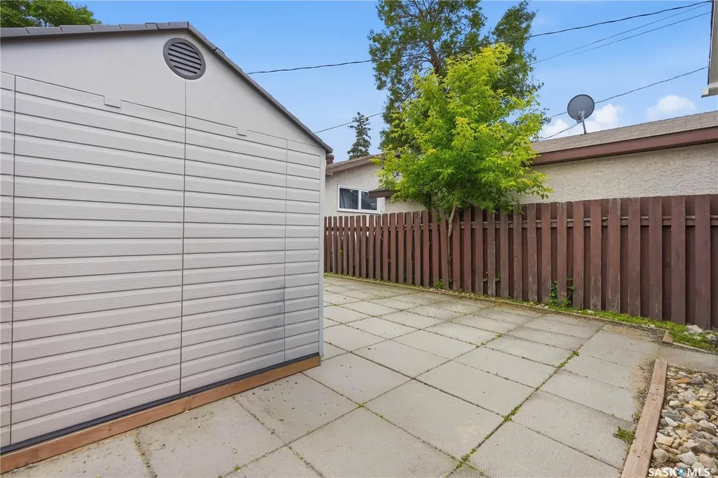 428 St John Street Regina SK S4R 1R3