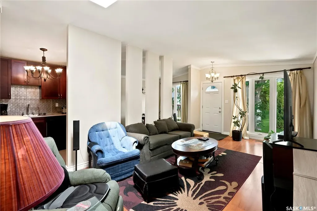 428 St John Street Regina SK S4R 1R3