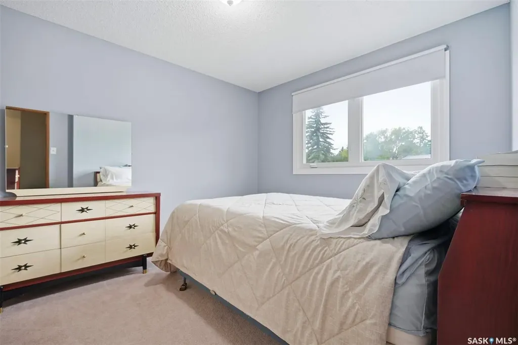 233 Sturgeon Place Saskatoon SK S7K 4C5