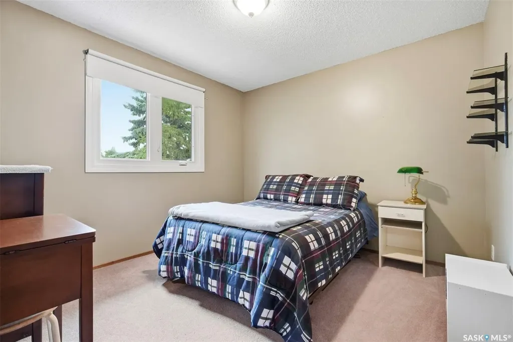 233 Sturgeon Place Saskatoon SK S7K 4C5