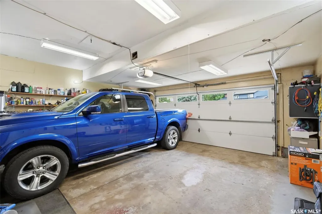 233 Sturgeon Place Saskatoon SK S7K 4C5