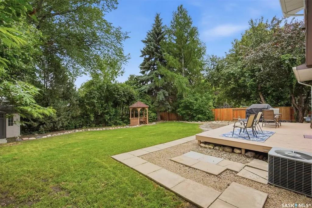233 Sturgeon Place Saskatoon SK S7K 4C5