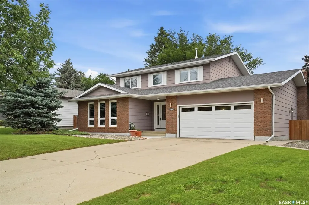 233 Sturgeon Place Saskatoon SK S7K 4C5