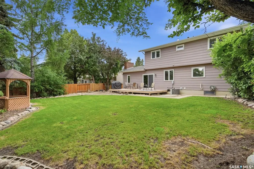 233 Sturgeon Place Saskatoon SK S7K 4C5